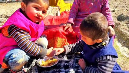 Kids Playing Eating Gilgit Baltistan