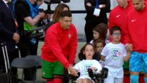 El honorable gesto de Cristiano Ronaldo con una niña con discapacidad