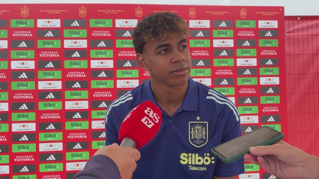 Lamine Yamal habla sobre su fútbol de calle