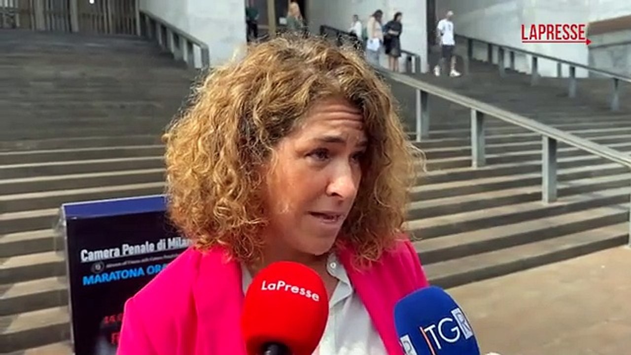 Milano, maratona oratoria fuori dal Tribunale per l'emergenza carceri