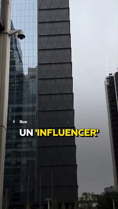 Influencer polaco escaló uno de los edificios más altos de Buenos Aires