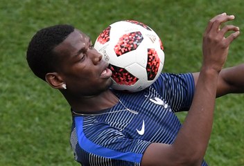 Paul Pogba: Le Maestro du Football Français ⚽