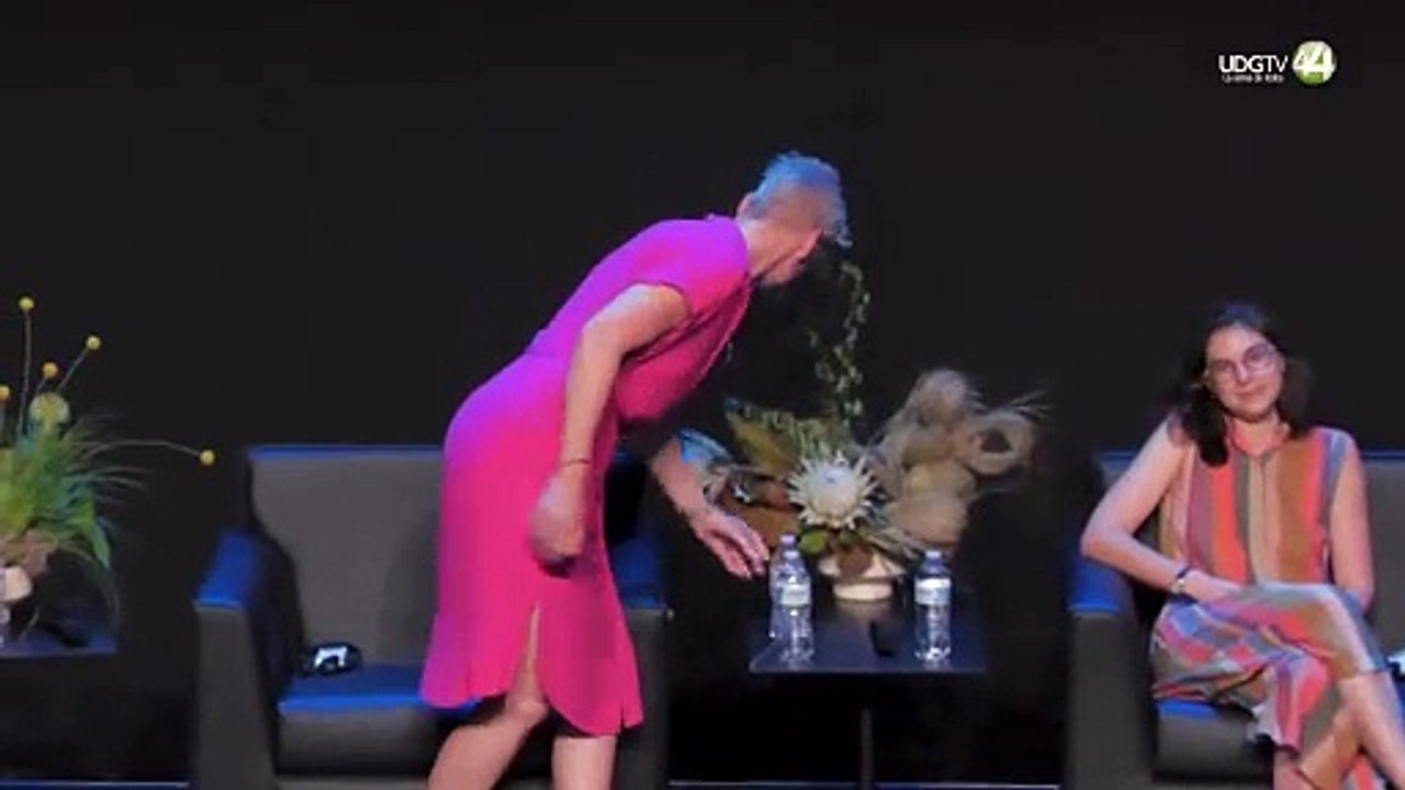 Gestores cinematográficos comparten sus ideas en el panel “¿Cómo vender tu documental?” del FICG 39