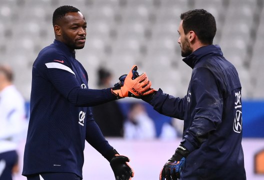 Lloris / Mandanda, leurs plus beaux arrêts en 2020