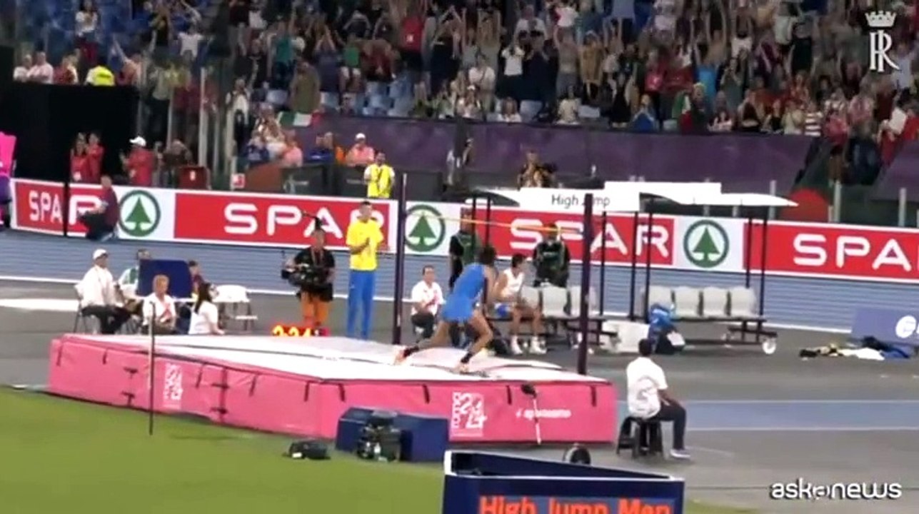 Europei Atletica, oro di Tamberi: show e abbraccio con Mattarella