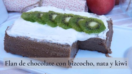 Bocaditos de flan de chocolate con bizcocho y nata