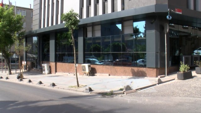 Küçükçekmece'de özel hastaneye silahlı saldırı