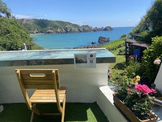 Guernsey holiday review: The perfect island holiday just an hour from UK with Caribbean-style beaches