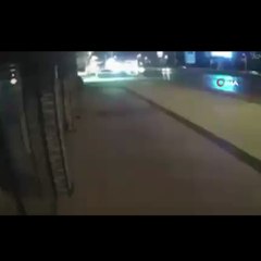 Kontrolden çıkan Tofaş Şahin halıcıya daldı: 1 kişi yaralandı