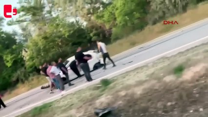 Otomobil takla attı: Anne ile kızı öldü, 2 yaralı