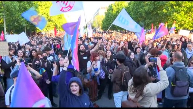 Manifestazione a Parigi contro l'estrema destra di RN