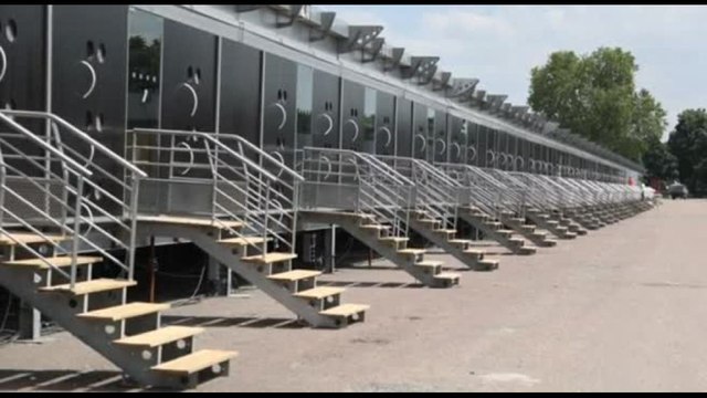 Parigi, un enorme accampamento militare per la sicurezza dei Giochi