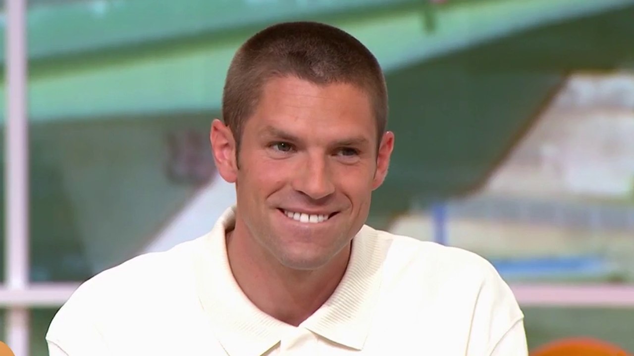 "J’ai été choqué" : Hervé réagit dans Télématin à l’erreur sur son CD gravé avec les titres "du gars de Despacito" (VIDEO)