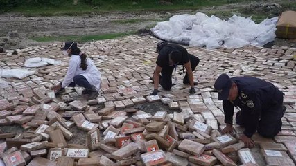 El Salvador’da 67.5 milyon dolarlık uyuşturucu ateşe verildi