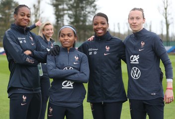 Attaque-défense au  tennis-ballon