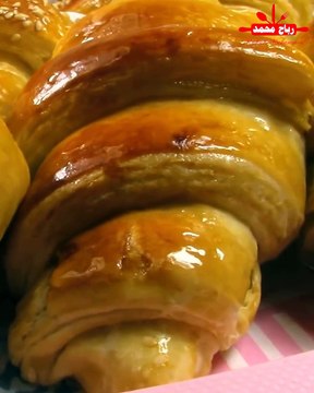 ألذ وأطيب كرواسون في المنزل للمبتدئين. تحضير الكرواسون ناجح 100_ croissant مع رباح محمد مختصر
