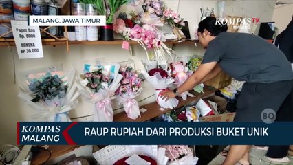 Melihat Pembuatan Buket Unik, dari Uang Hingga Mainan