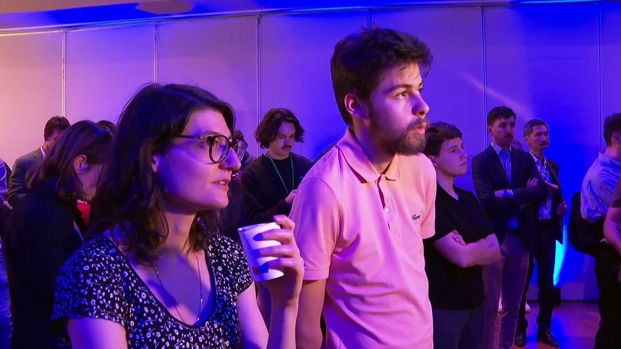 Frankreich: Macron verteidigt Neuwahl - zur "Klärung der Lage"