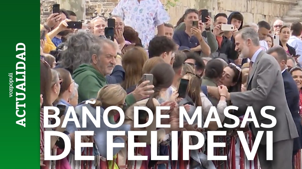 Baño de masas de Felipe VI en León