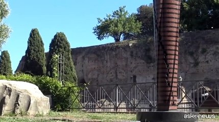 Nel cuore di Roma le "Colonne Infinite" del coreano Park Eun Sun