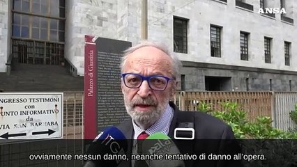 Clima, assolti attivisti Ultima Generazione che si incollarono alla statua di Boccioni a Milano