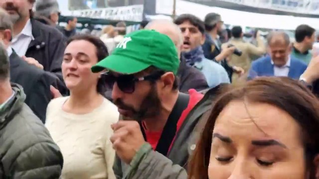 Represion a Diputados en la puerta del Congreso