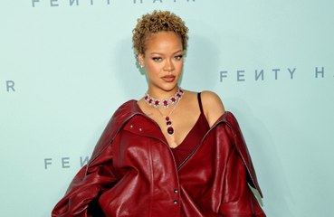 Rihanna revela que trabajar en su primera línea capilar fue 'estresante'