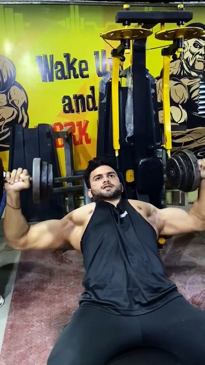 chest_workout_#shortvideo_#viral_#fitness(720p)