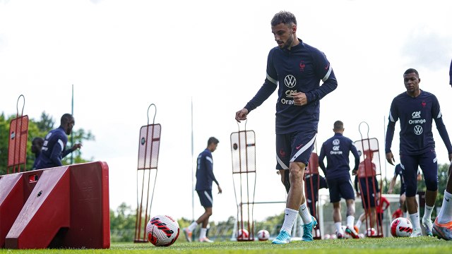 Les Bleus à l'échauffement