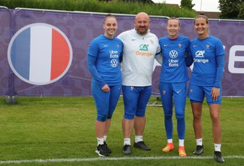 Avec les gardiennes de but