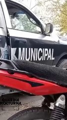 Un hombre fue detenido por circular a bordo de una motocicleta con reporte de robo, en Tlaquepaque