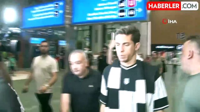Beşiktaş ilk uçağı indirdi! Gabriel Paulista, imzayı atmak için İstanbul'a geldi