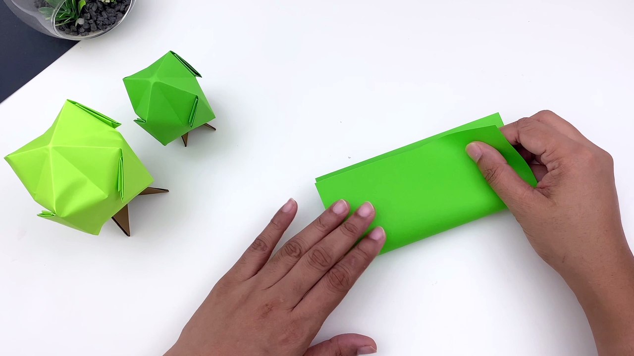 Paper Tree Craft / How to Make Tree With Paper At Home / Paper Craft / Easy Paper Tree