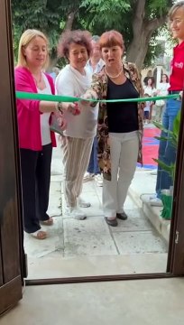 Andria: in piazza Sant’Agostino il Comune riqualifica un antico edificio per il nuovo Centro Servizi per le famiglie totalmente gratuito Info su videoandria.com/ -