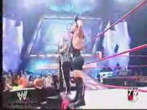 Triple H vs Rob Van Dam special referee shawn michaels