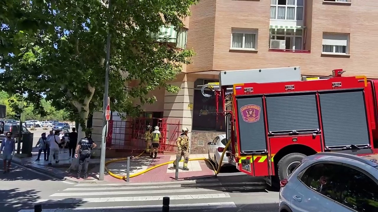 Susto por un incendio en la calle Oslo