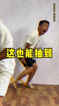 Screaming chickens Blindfolded and Beating People Challenge, Blindfolded Challenge Edition!