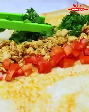 تنتوني الدجاج اكلة مشهورة كتير في تركيا وخاصة في مرسين حضرتها بطريقة سهلة ولذيذة وجبة شهية بمكونات بسيطة