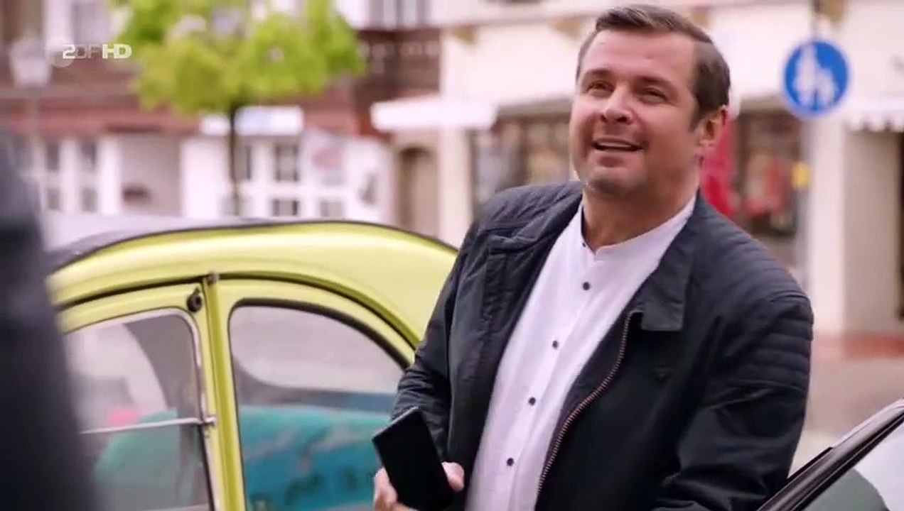 Die Rosenheim-Cops Staffel 19 Folge 16 (445) Der Bart muss weg