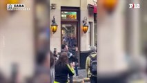 Dos mujeres policías fueron expulsadas de una pizzería en medio de la represión alrededor del Congreso