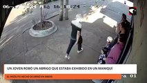 Un joven robó un abrigo que estaba exhibido en un maniquí