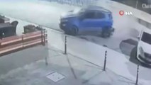 Park halindeki otomobile çarpıp kaçtı: O anlar güvenlik kamerasına yansıdı