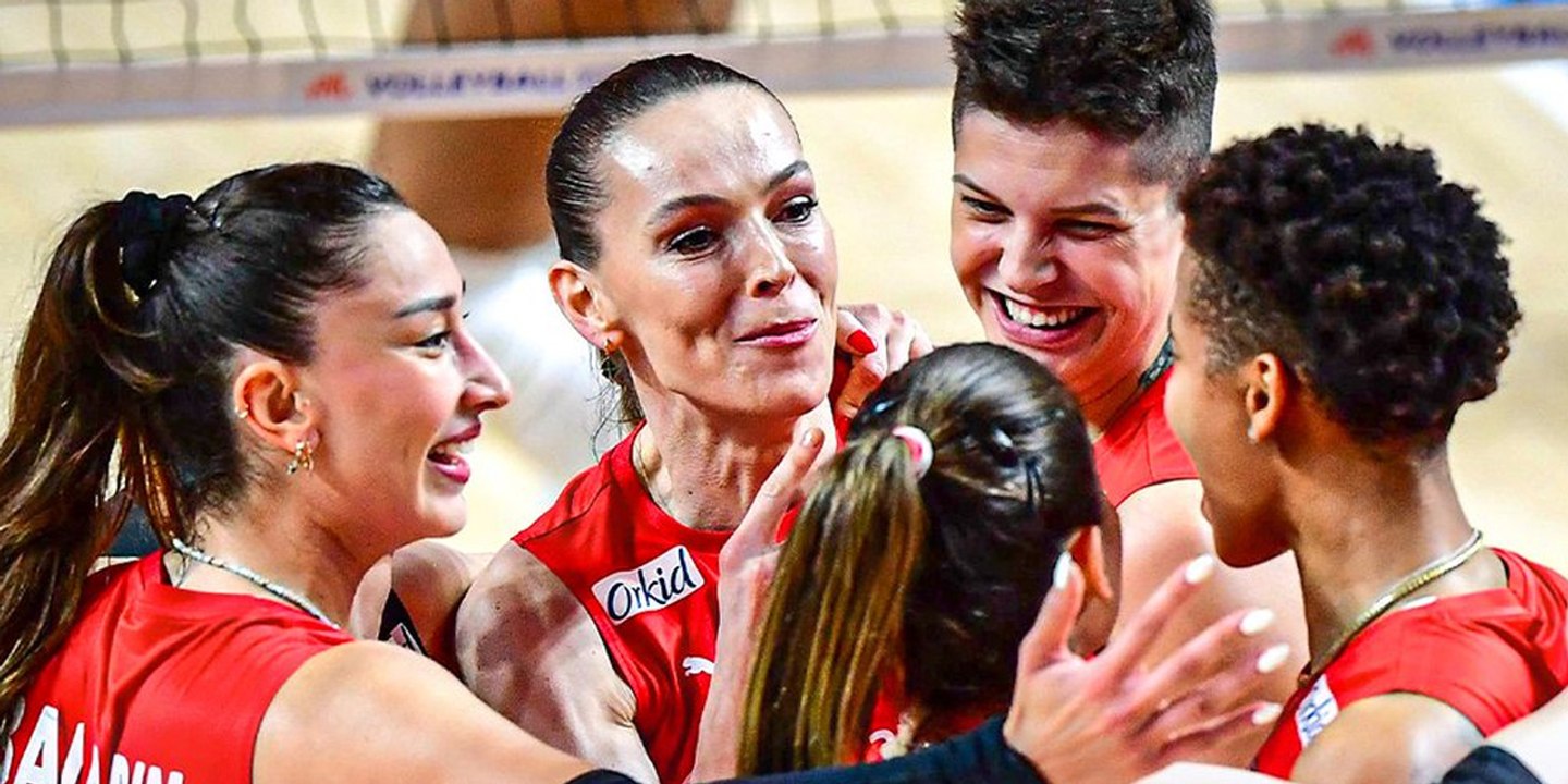 Filenin Sultanları’ndan seriye devam ve galibiyet pozu!