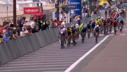 Un sprint pas comme les autres et Merlier a piégé Philipsen