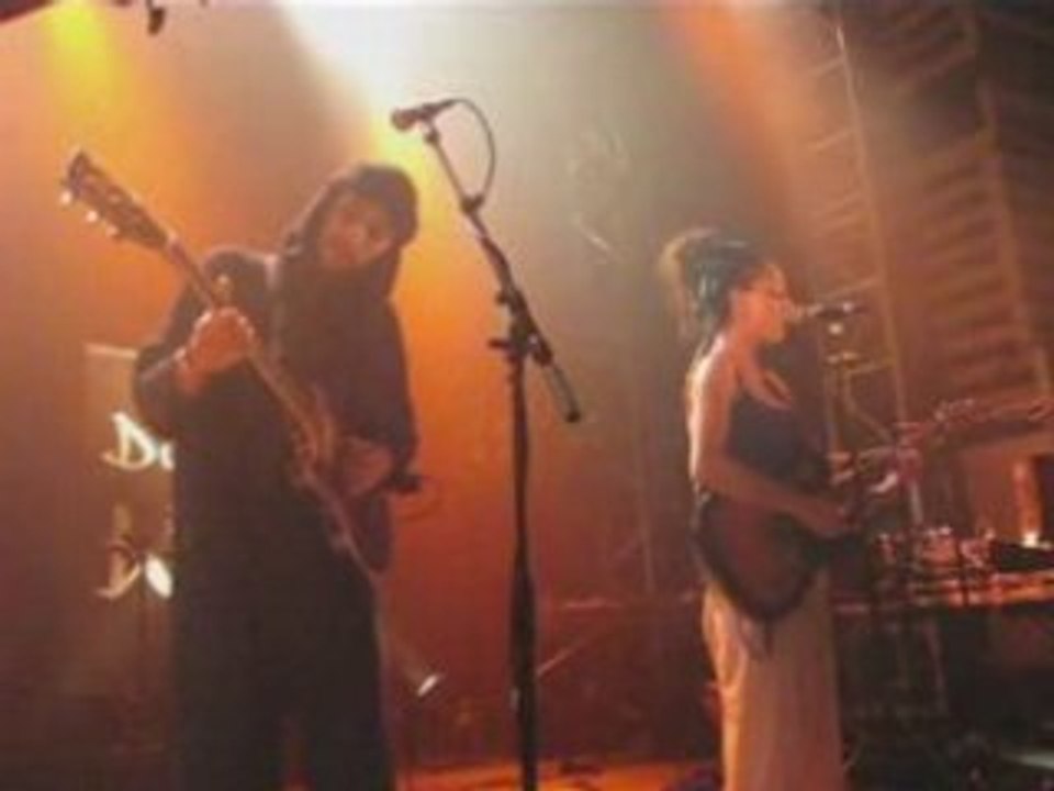 Watcha Clan au Marché Gare