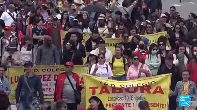 Colombia: maestros van a paro indefinido por ley en contra de la educación pública