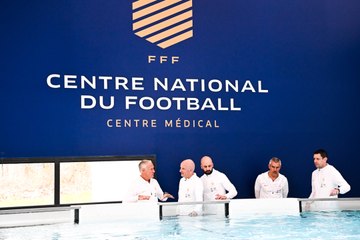 Le staff découvre le Centre médical