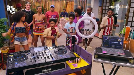 Toda Família Tem 1° Temporada Trailer Original