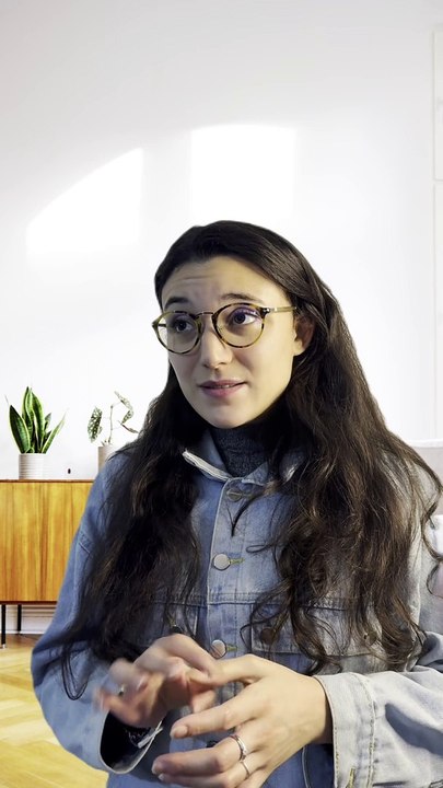 Une personne majeure a-t-elle le droit avoir une relation avec un mineur de moins de 15 ans ?