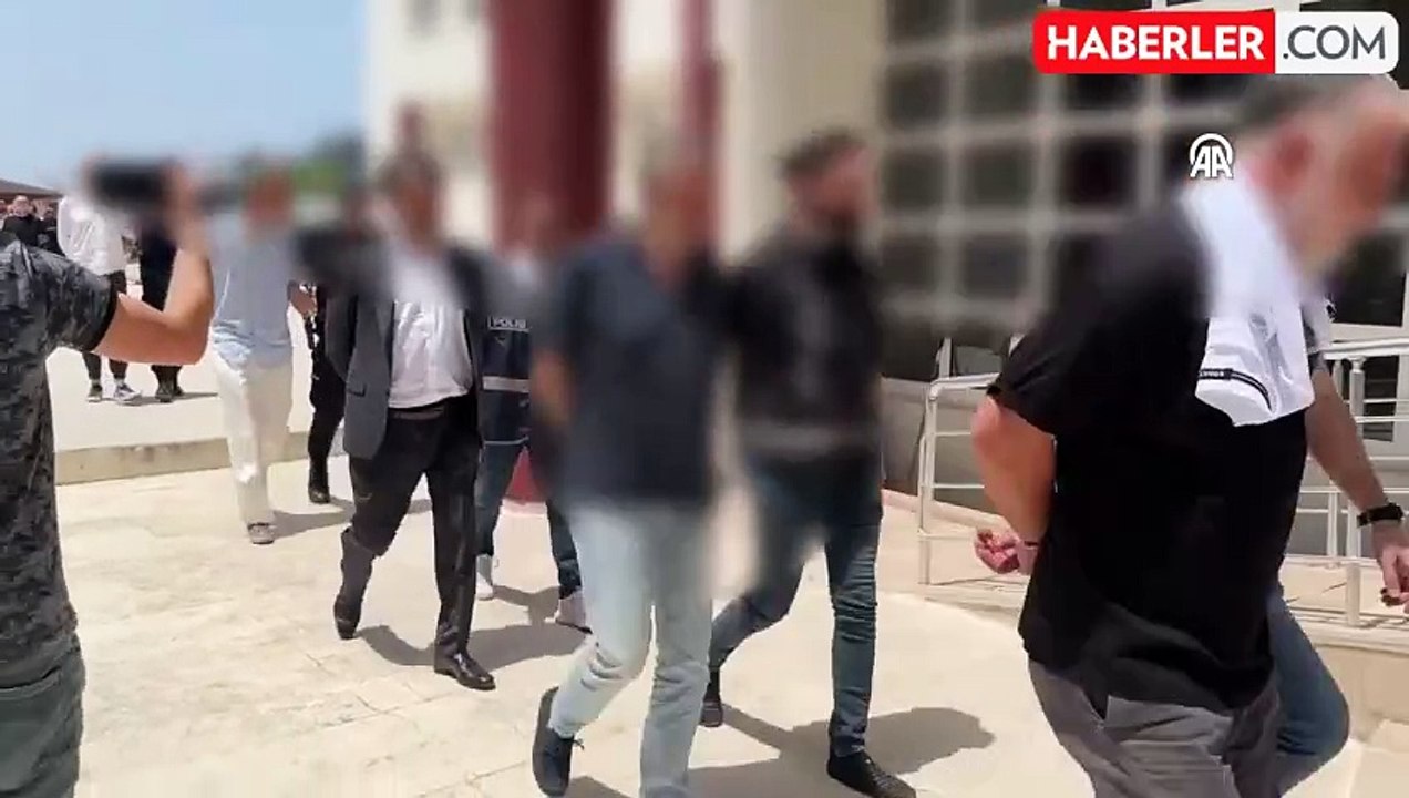 "Bedava tatil kazandınız" diyerek 50 milyon liralık vurgun yapan şebeke çökertildi! Ünlü oyuncu da gözaltında